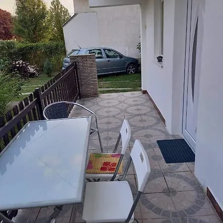 Fuzfa Apartmanhaz Tamási