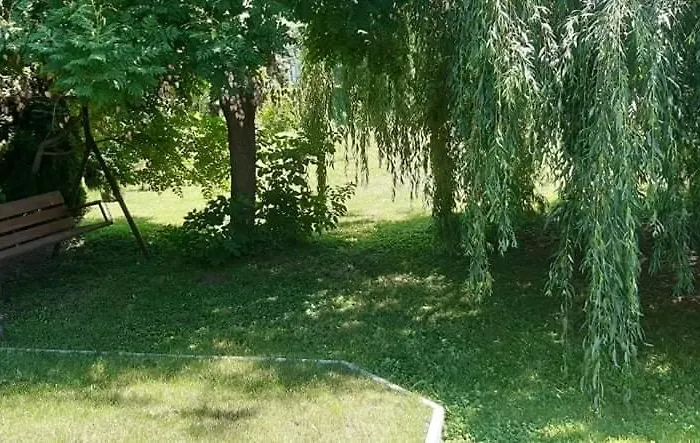 Fuzfa Apartmanhaz * Tamási
